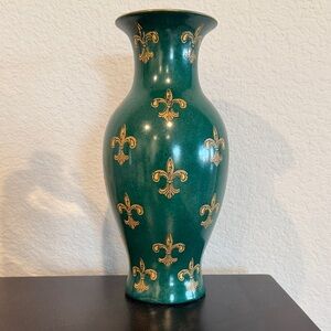 Andrea by Sadek Fleur-de-lis Vase